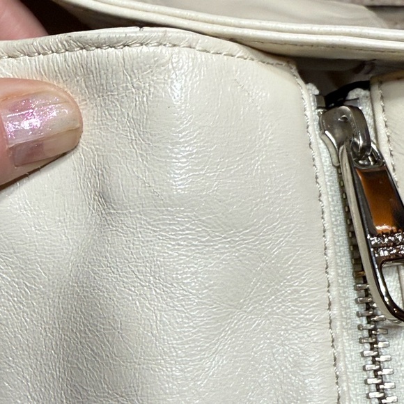 Badgley Mischka Ivory and Black Leather Tote Bag Silver Hardware Satchel - Picture 11 of 13